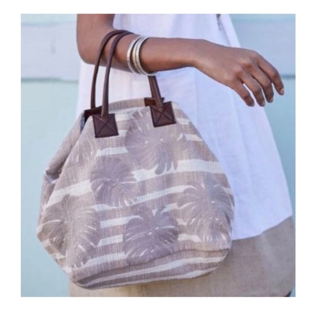 J Jill Purse Large Tan Fabric Handbag Hobo Bag Boho Tropical Leaves Lightweight